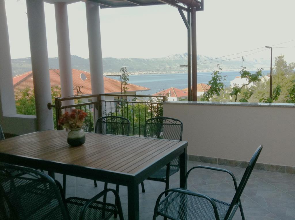Apartments Ljiljana 트로기르 객실 사진